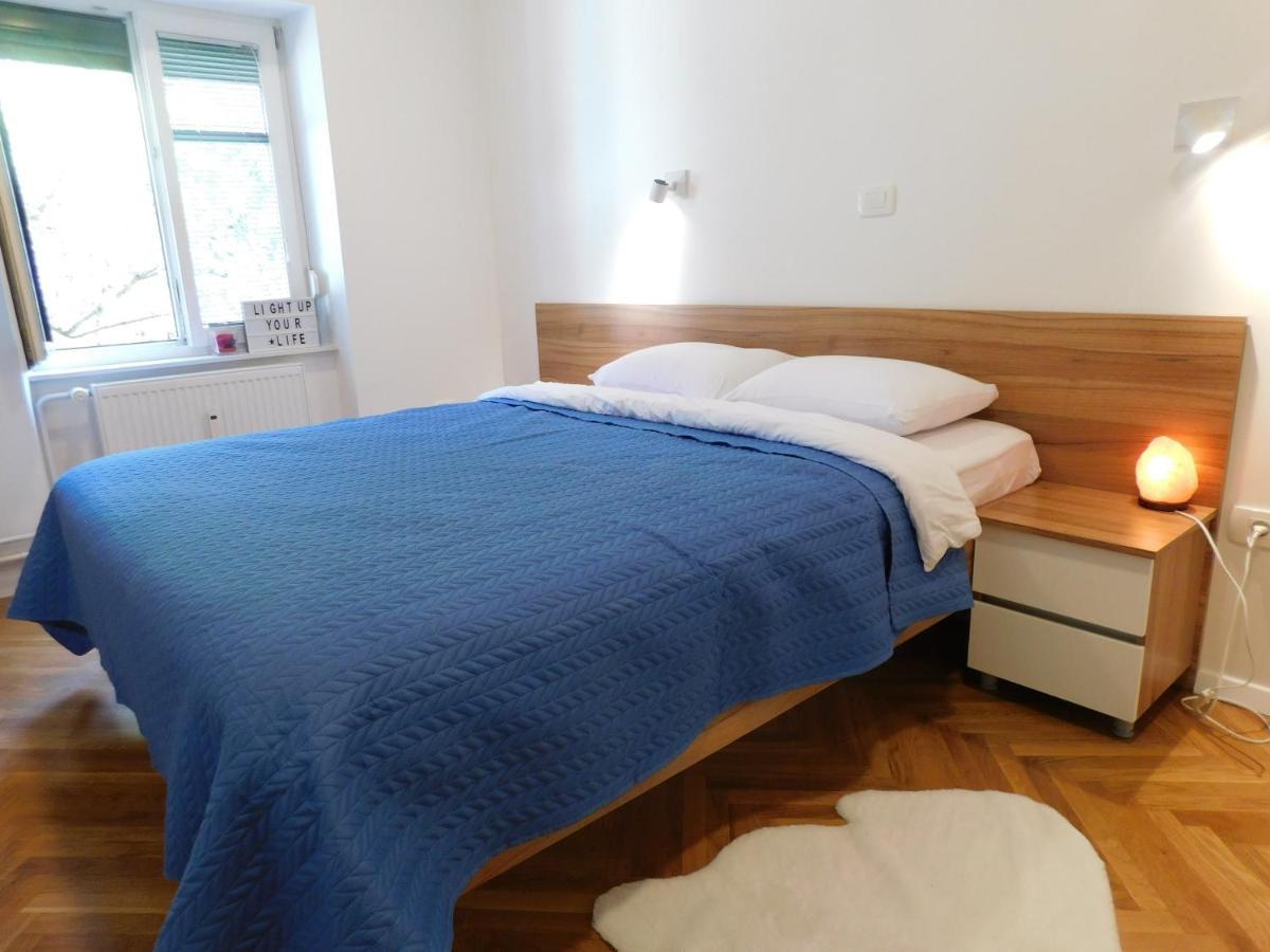 Modern Apartment Hrenova Street ลูบลิยานา ภายนอก รูปภาพ
